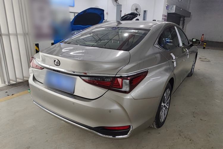 Used Lexus ES 2023 200 Excellence Edition