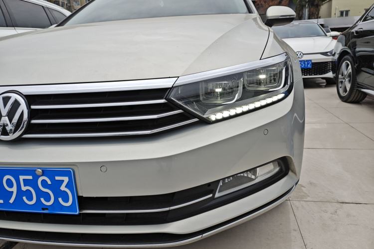 Used Volkswagen Magotan 2018 Facelift 330TSI DSG Luxury Model