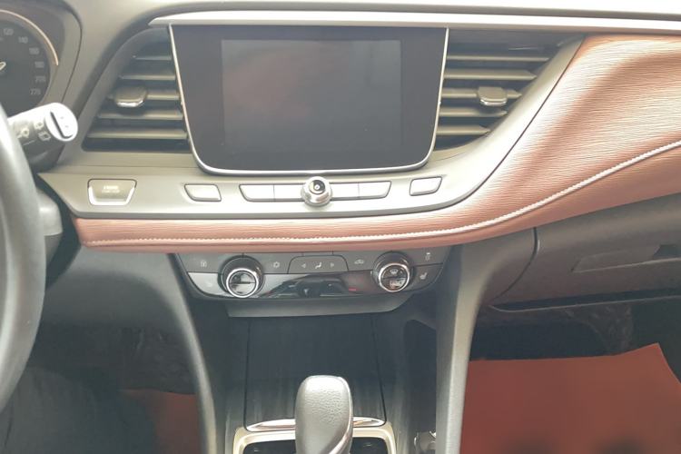 Used Buick GL6 2019 18T 6-Seater Connected Luxury Version China VI Standard
