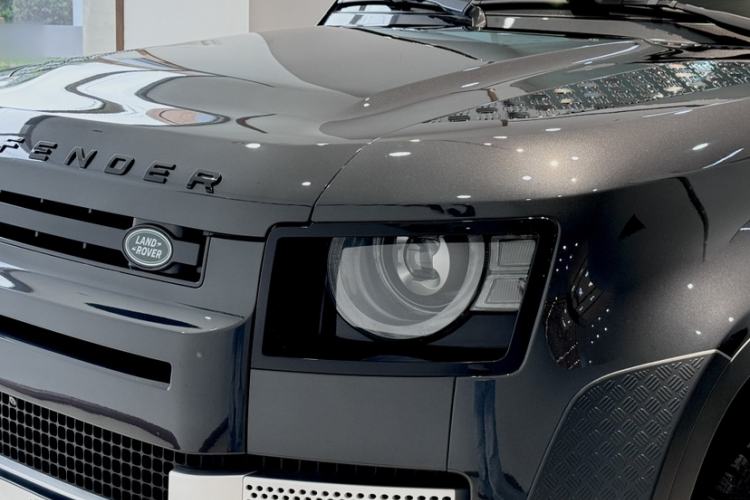 Used Land Rover Defender 2023 Facelift 110 3.0T P400 Dark Edition
