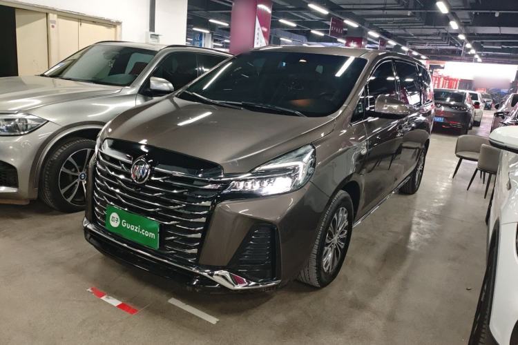 Used Buick GL8 2023 Land Executive Class Comfort Model
