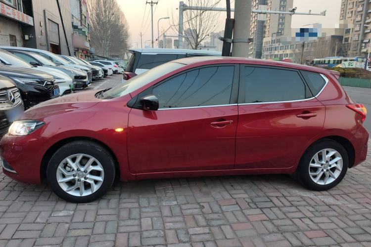 Used Nissan Tiida 2021 1.6L CVT Cool Edition
