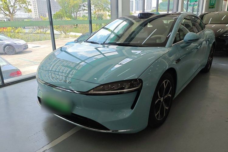 Used Hima Luxeed S7 2025 705 km Max