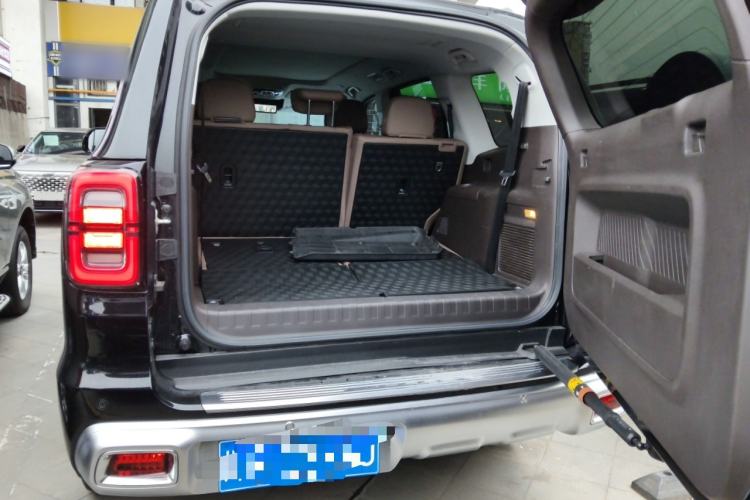 Used  BJ60 2022 2.0T Version 11 Seven Seats
