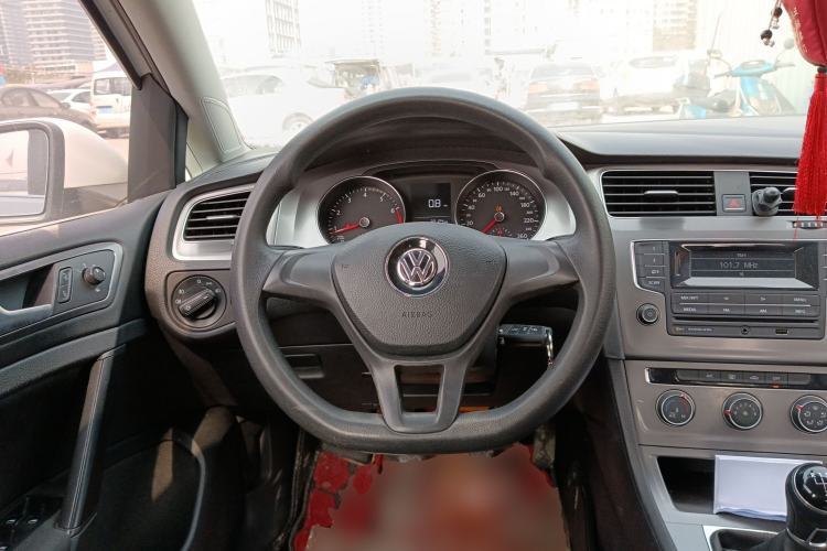 Used Volkswagen Golf 2014 1.6L Manual Fashion Edition