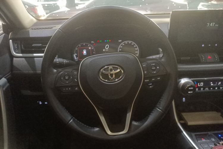 Used Toyota Wildlander 2023 2.0L CVT Two-Wheel Drive Luxury PLUS Edition