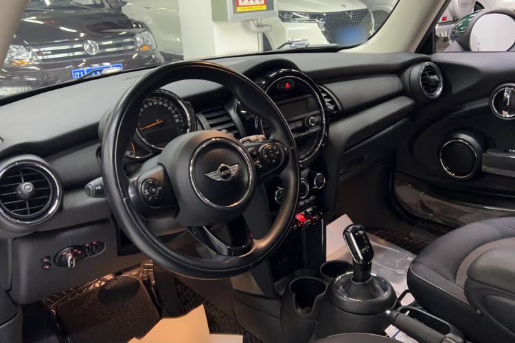 Used  MINI 2018 1.5T ONE PLUS
