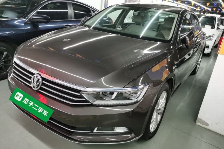 Used Volkswagen Magotan 2017 330TSI DSG Luxury Model