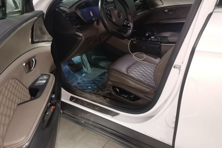 Used BYD Han 2023 EV Champion Edition 605KM Front-Drive Premium Model
