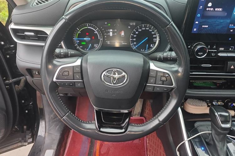 Used Toyota Highlander 2022 Dual-Engine 2.5L Four-Wheel Drive Prestige Version 7 Seats
