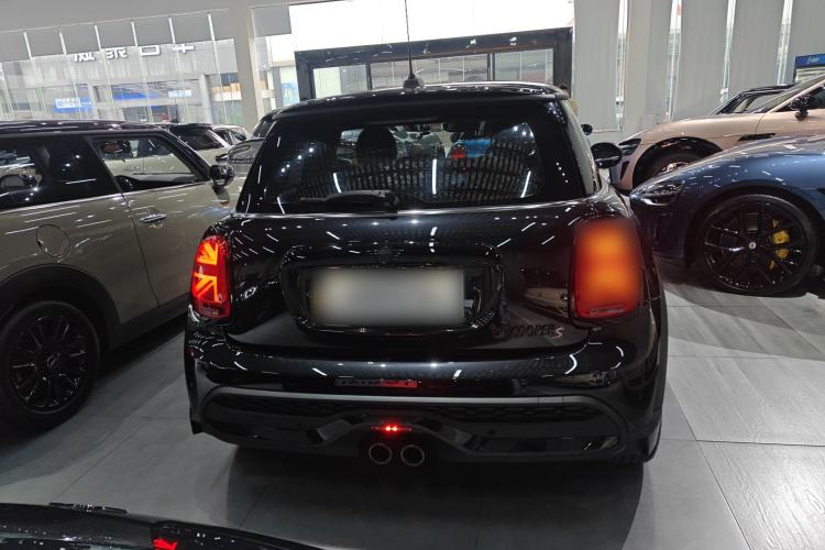 Used  MINI 2023 2.0T COOPER S Artist
