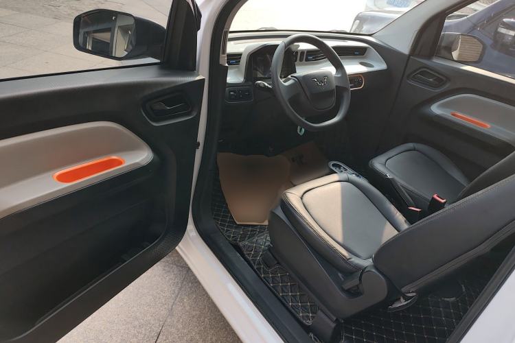 Used Wuling Hongguang MINIEV 2021 Macaron Premium Model – Lithium-NMC