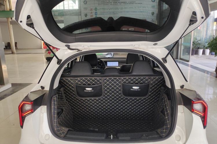 Used Geometry E Firefly 2024 301km Starlight
