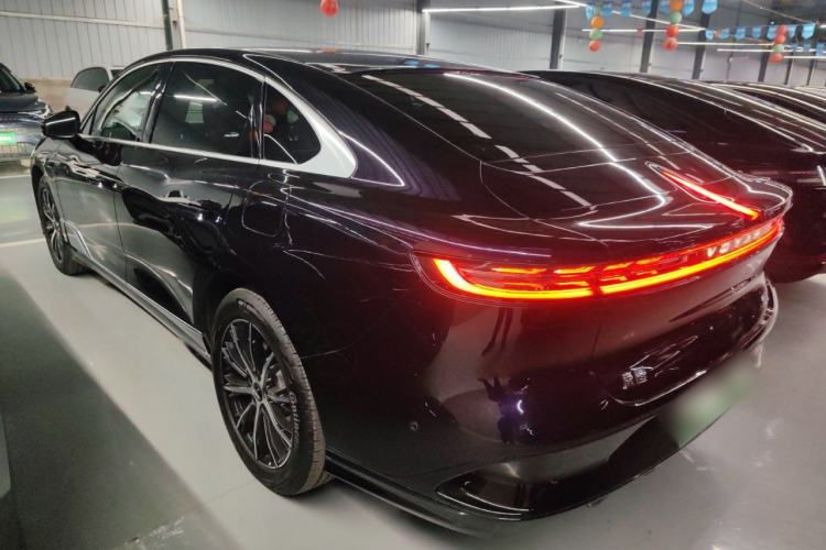 Used VOYAH PASSION 2024 PHEV Four-Wheel Drive Ultra-Long Range Executive Edition
