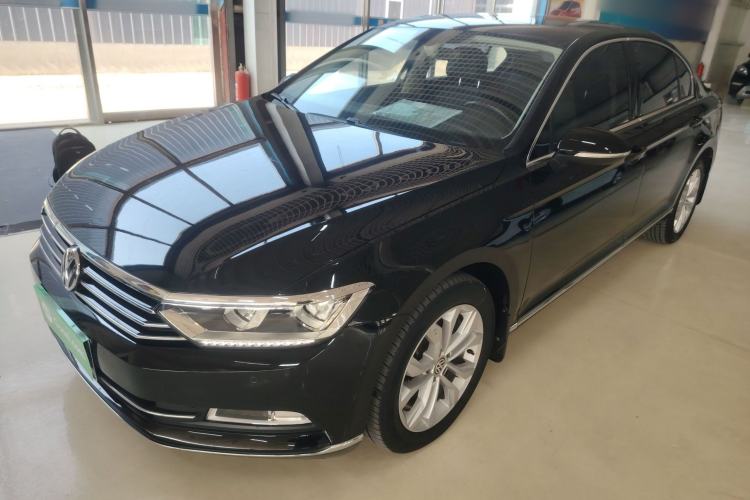 Used Volkswagen Magotan 2017 330TSI DSG Luxury Model
