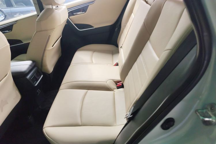 Used Toyota RAV4 2020 2.0L CVT Two-Wheel Drive Fashion PLUS Edition
