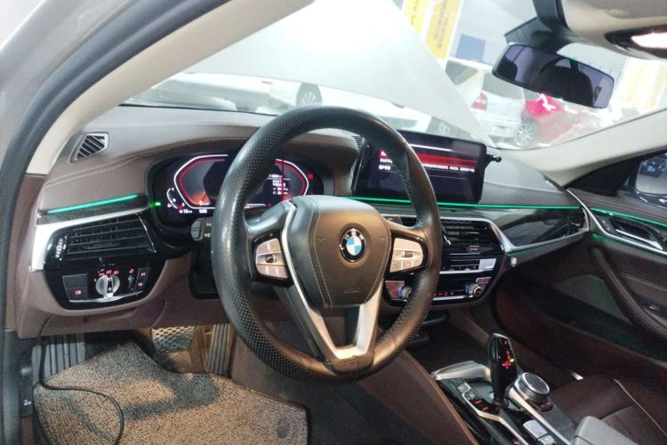 Used BMW 5 Series 2021 525Li Luxury Package