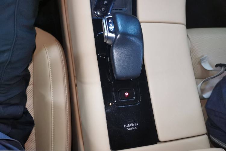 Used Hima AITO M5 2022 Extended-Range Four-Wheel Drive Performance Version
