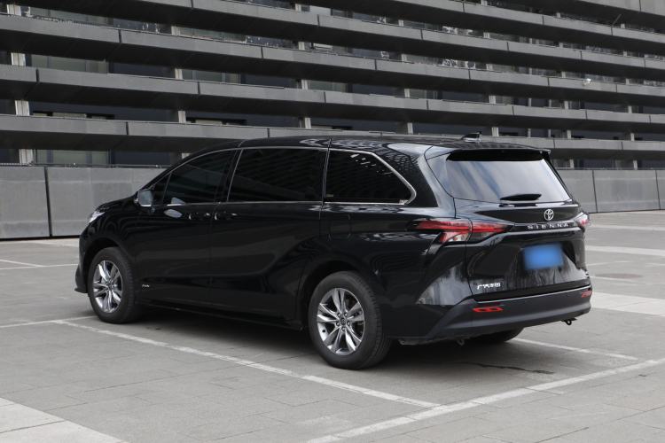 Used Toyota Sienna 2024 2.5L Hybrid Comfort Edition