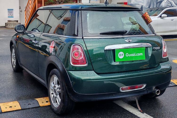 Used  MINI 2011 1.6L ONE
