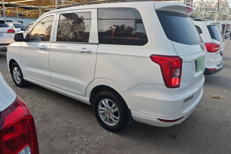 Used Wuling Hongguang 2018 1.5L S Standard Version L2B

