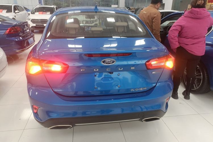 Used Ford Focus 2021 Sedan EcoBoost 180 Automatic Trendy Model