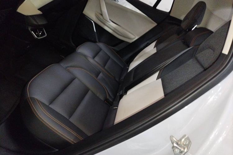 Used Lynk & Co 06 EM-P 2022 PHEV 84 km Range Pro Version
