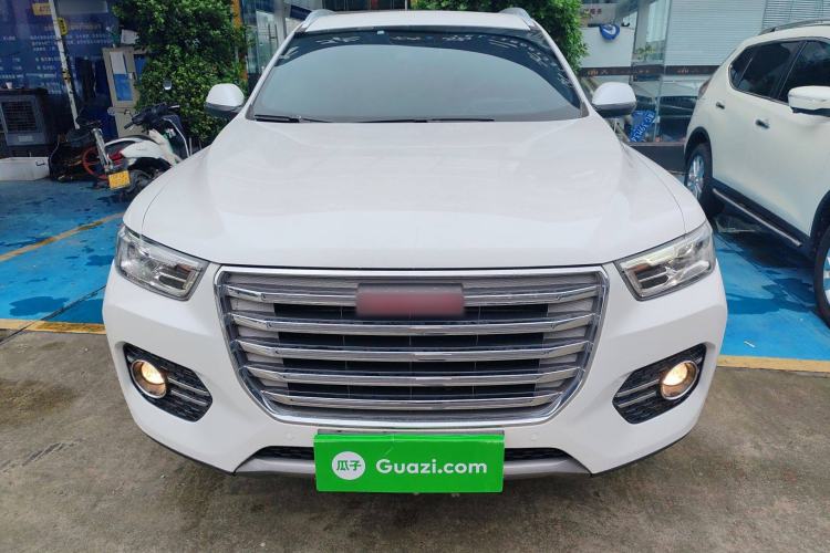 Used Haval H6 2017 Red Label 2.0T Automatic Two-Wheel Drive ZhiShang Model
