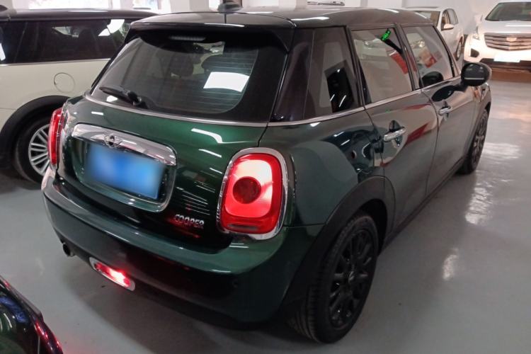 Used  MINI 2016 1.5T COOPER Five-Door Edition
