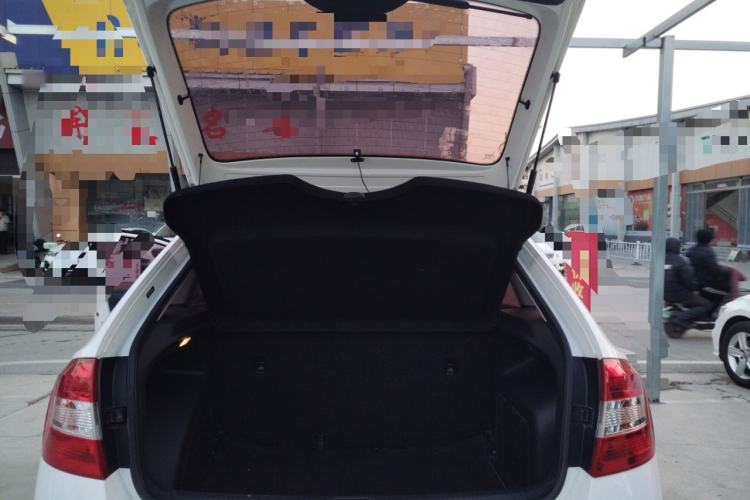 Used Skoda Rapid Spaceback 2018 1.6L Manual Standard Edition
