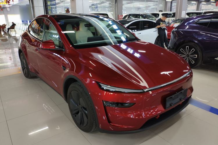 Used Tesla Model Y 2025 Rear-Wheel Drive First Edition