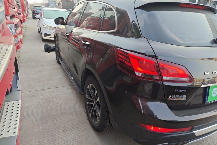 Used BORGWARD BX7 2016 28T Two-Wheel Drive Luxury Version 5 Seats
