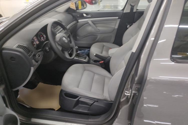 Used Skoda Octavia 2014 1.6L Automatic Yijun Edition
