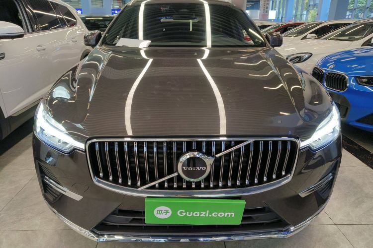 Used Volvo XC60 2025 B5 4x4 Smart Luxury Edition
