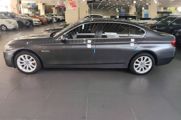 Used BMW 5 Series 2015 535Li Leading Model

