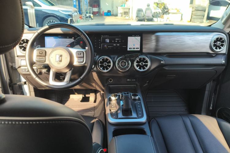 Used Tank 300 2021 City Edition 2.0T—Truly Stylish
