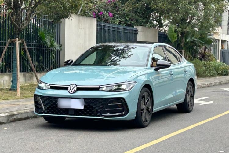 Used Volkswagen Passat 2025 Pro 380TSI Starry Dragon Luxury Edition
