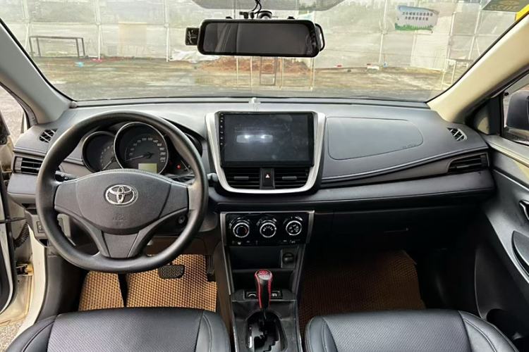Used Toyota YARiS L 2020 1.5L CVT Leading Edition
