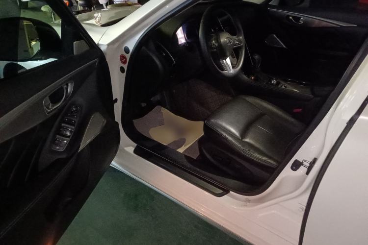 Used Infiniti Q50L 2018 2.0T Enjoyment Edition China V standard
