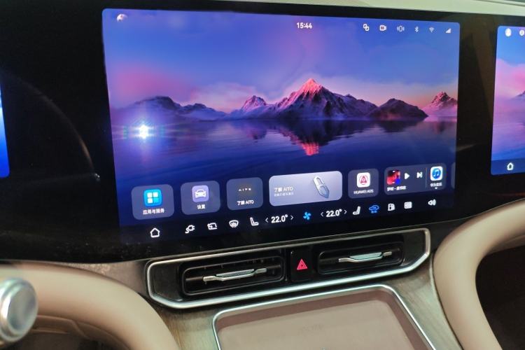 Used Hima AITO M9 2024 Range-Extended Ultra Version 52 kWh 5-Seater Model
