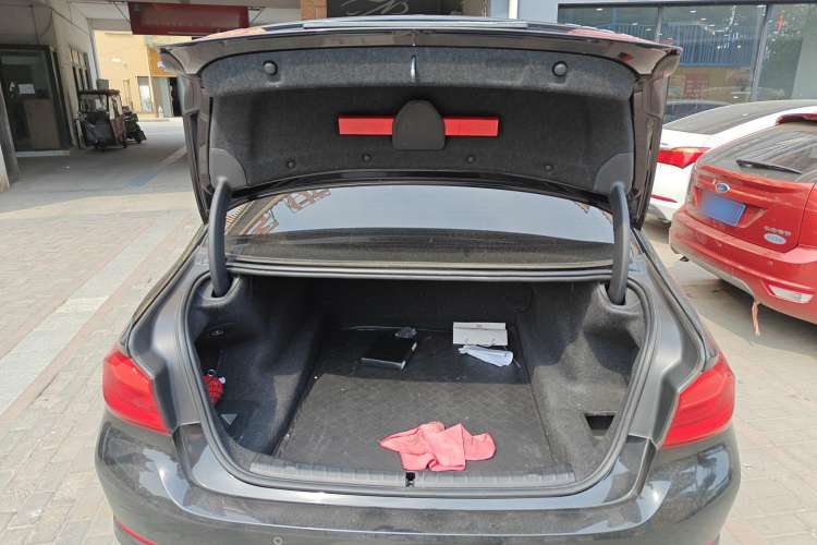 Used BMW 5 Series 2018 530Li xDrive Luxury Package
