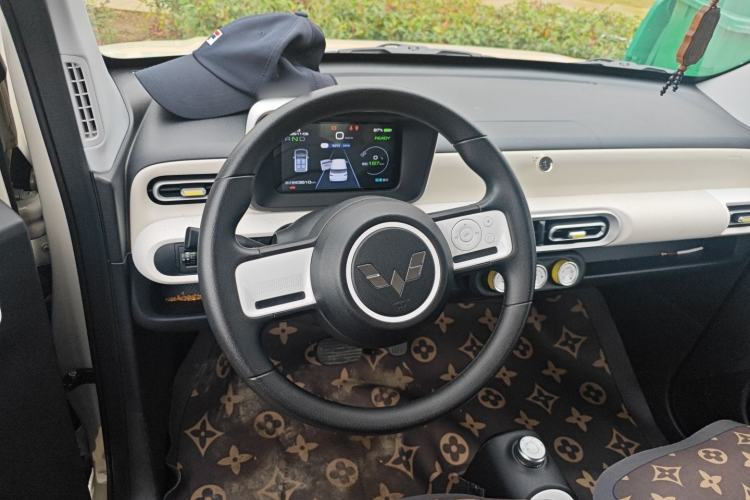 Used Wuling Hongguang MINIEV 2024 3rd Generation 215km Youth Edition