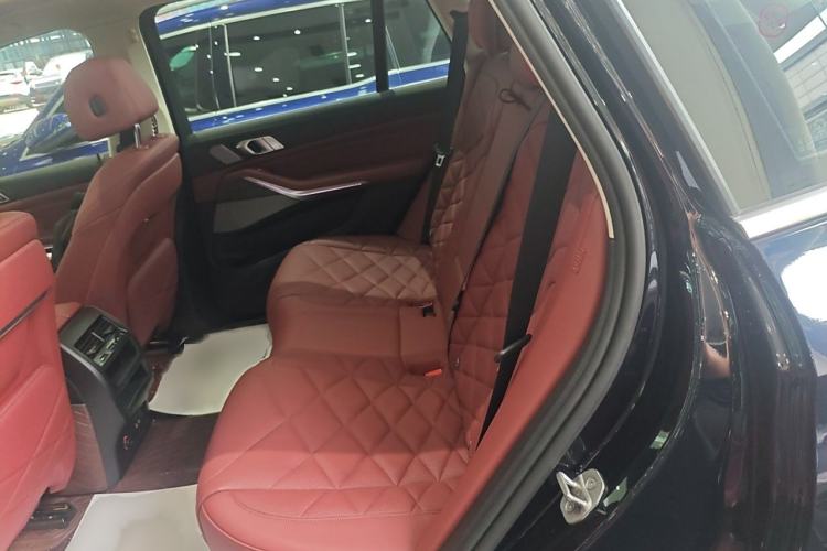 Used BMW X5 2022 Restyled xDrive 30Li Luxury Version M Sport Package