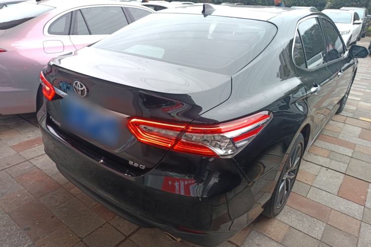 Used Toyota Camry 2021 2.5G Luxury Edition
