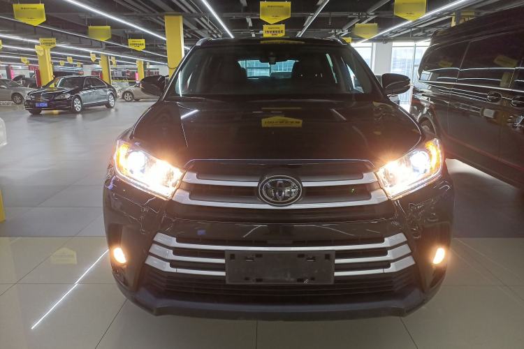 Used Toyota Highlander 2018 2.0T Four-Wheel Drive Luxury Version 7 Seats China VI Standard
