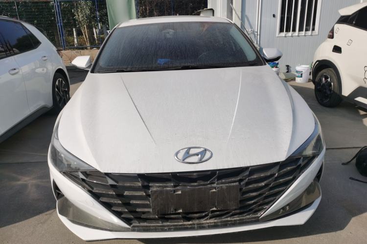 Used Hyundai Elantra 2022 1.5L CVT LUX Prestige Edition
