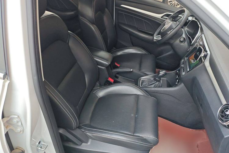 Used MG ZS 2018 1.5L Automatic Luxury Edition China V Standard
