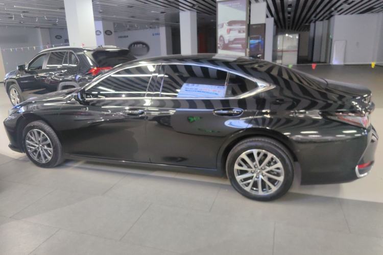 Used Lexus ES 2025 200 Premium Edition

