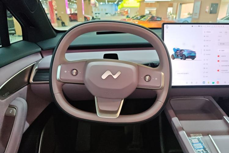 Used ONVO L60 2024 60 kWh All-Wheel Drive
