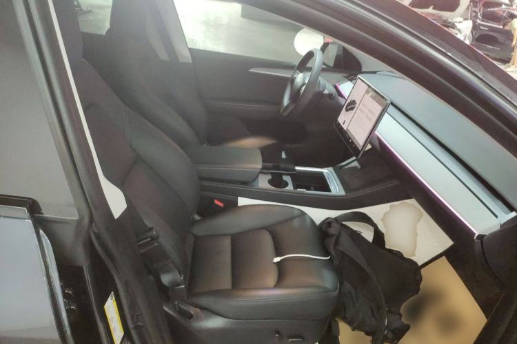 Used Tesla Model Y 2024 Rear-Wheel-Drive Version
